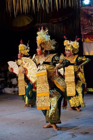 Legong Dance Movement