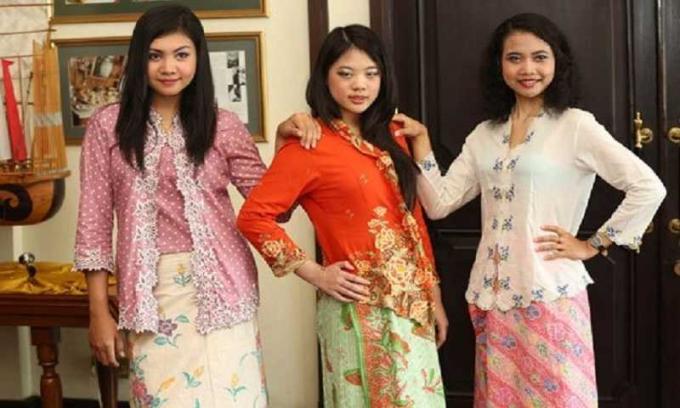 West Java Sundanese Kebaya