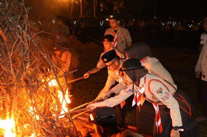 Beispiel einer Pfadfinderpoesie 5 Lagerfeuer, die uns vereinen